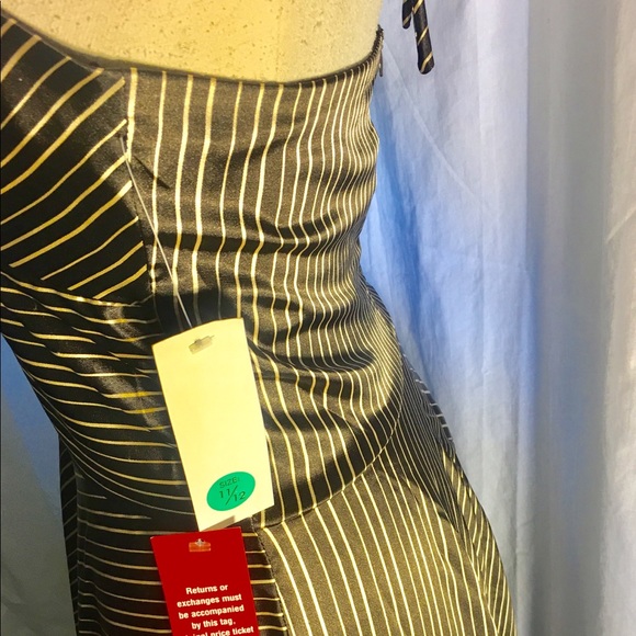 Alyn Paige brown halter dress - Picture 5 of 6